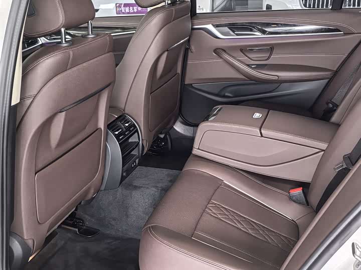 Фото 7 - BMW 5 Series