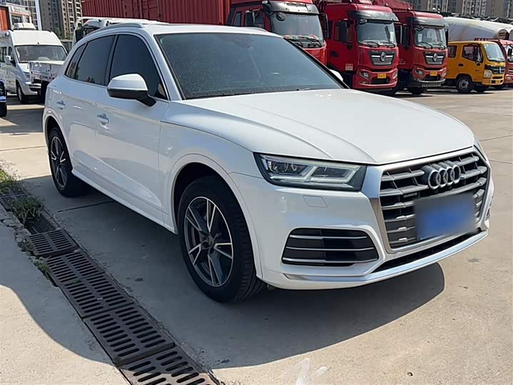 Фото 3 - Audi Q5L