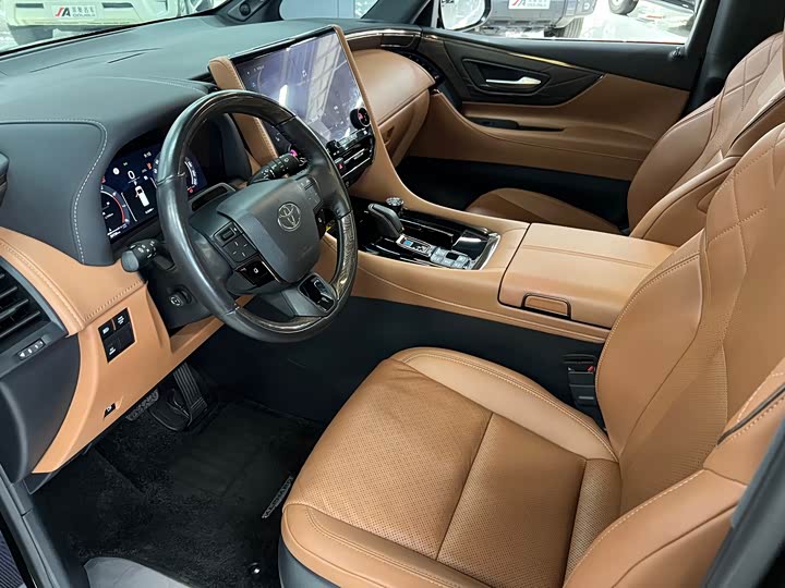 Фото 18 - Toyota Alphard