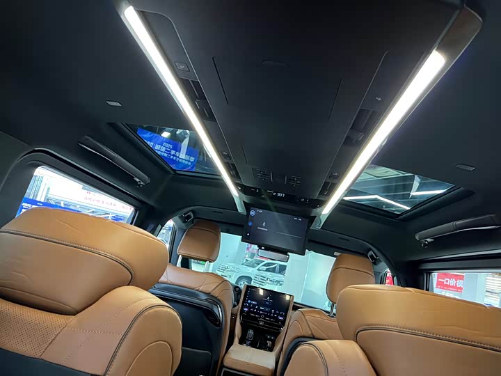Фото 8 - Toyota Alphard