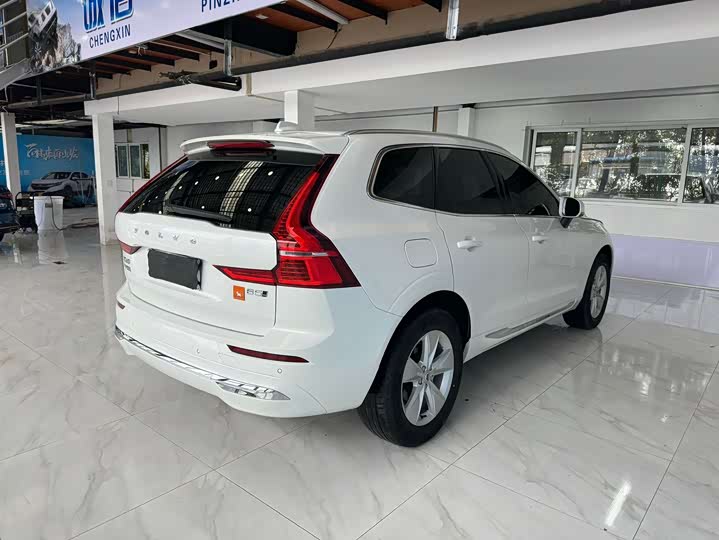 Фото 11 - Volvo XC60