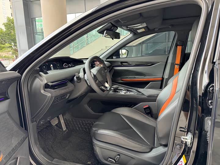 Фото 5 - Changan UNI-V