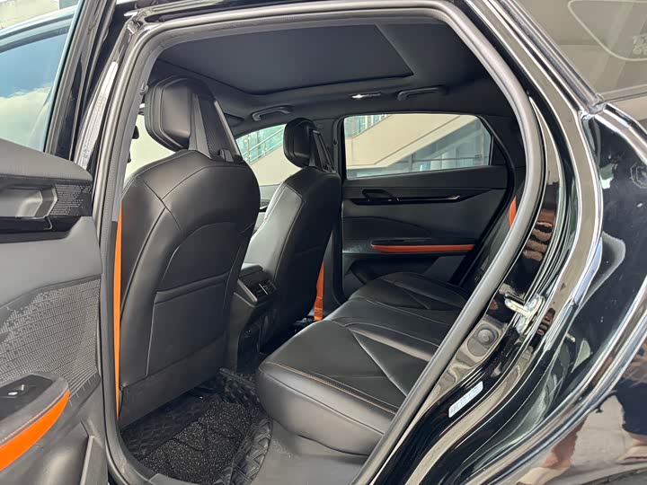 Фото 8 - Changan UNI-V