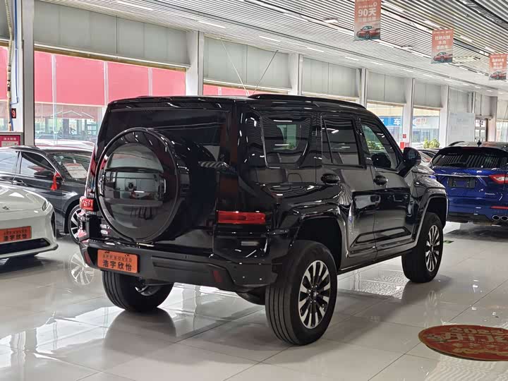 Фото 6 - Tank 700 Hybrid