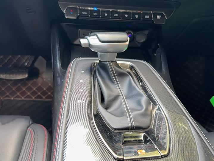 Фото 10 - Changan Oshan X5