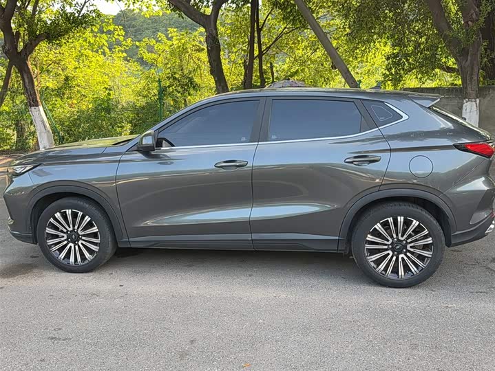 Фото 14 - Changan Oshan X5