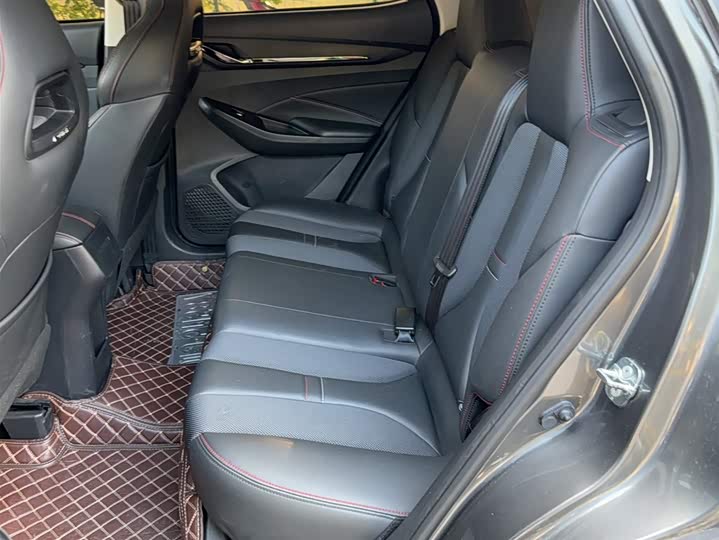 Фото 16 - Changan Oshan X5