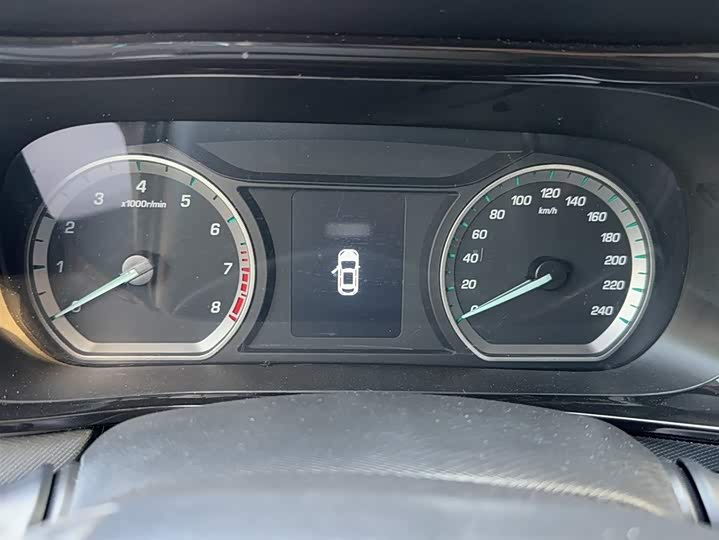 Фото 5 - Changan Oshan X5