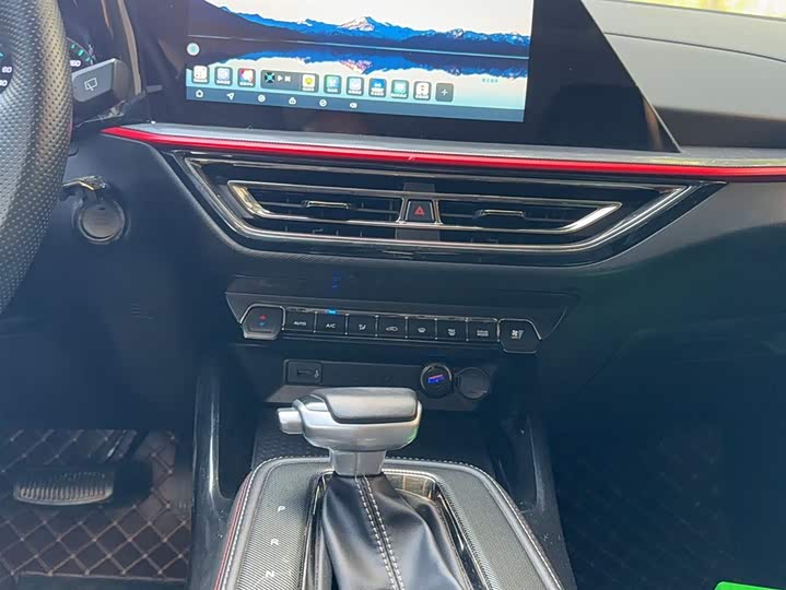 Фото 7 - Changan Oshan X5