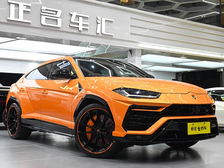 Фото 3 - Lamborghini Urus
