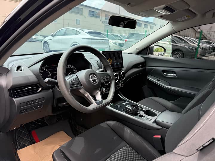 Фото 14 - Nissan Sylphy