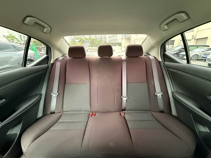 Фото 27 - Nissan Sylphy