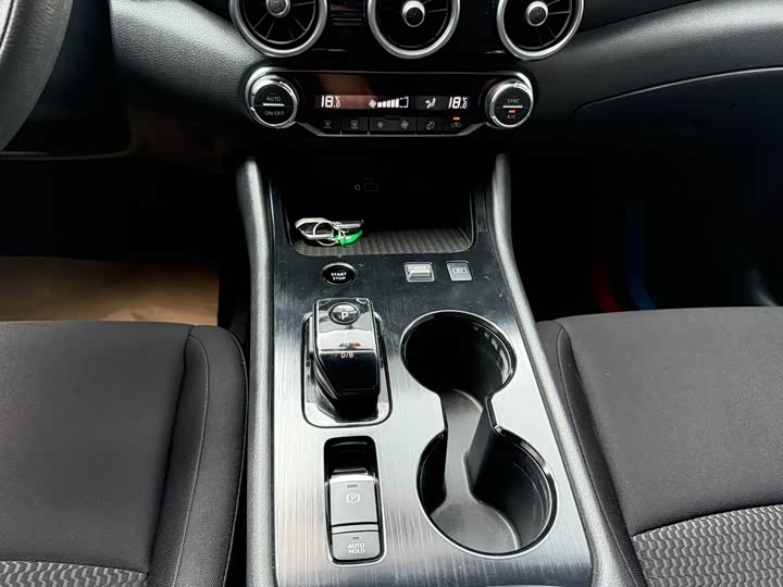 Фото 9 - Nissan Sylphy