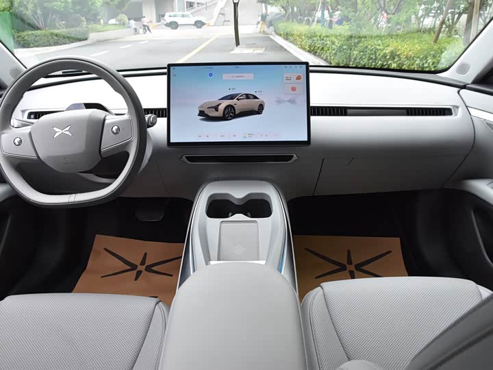 Фото 17 - XPeng Mona M03