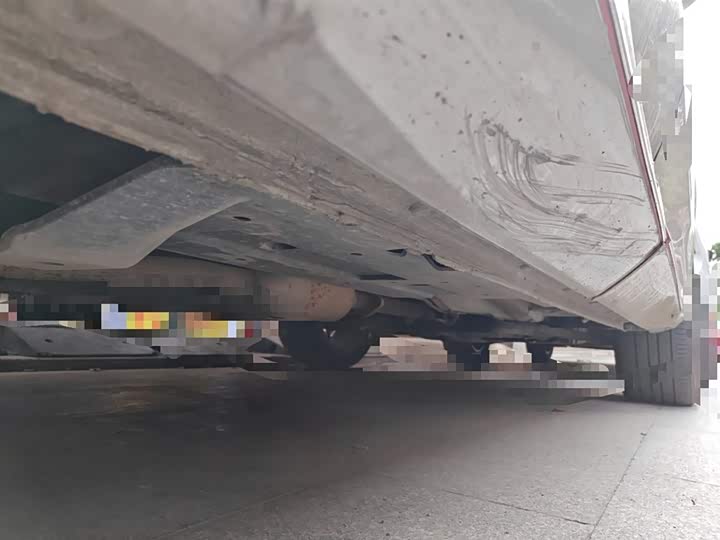 Фото 10 - Changan Oshan Z6