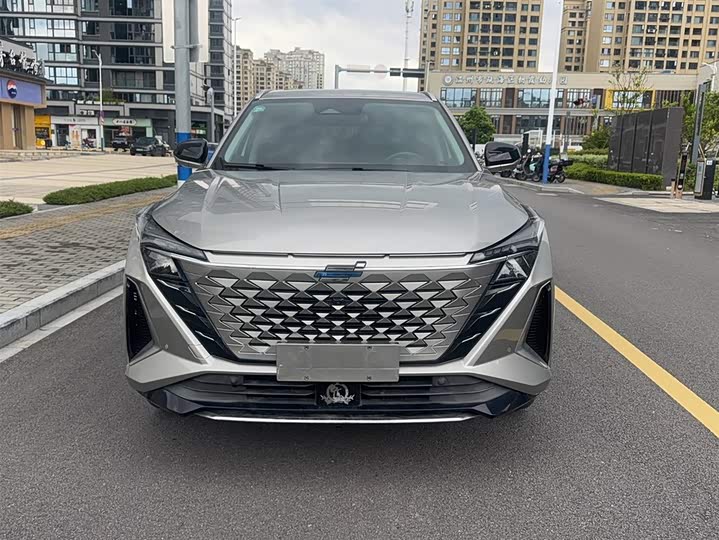 Фото 17 - Changan Oshan Z6