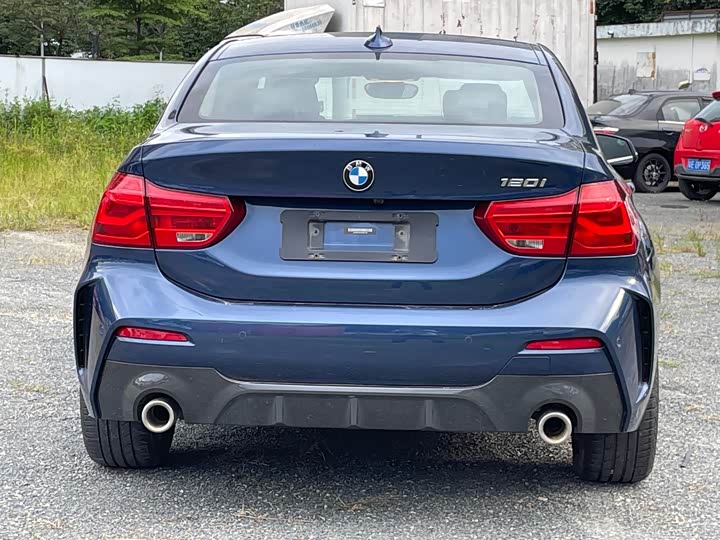 Фото 14 - BMW 1 Series