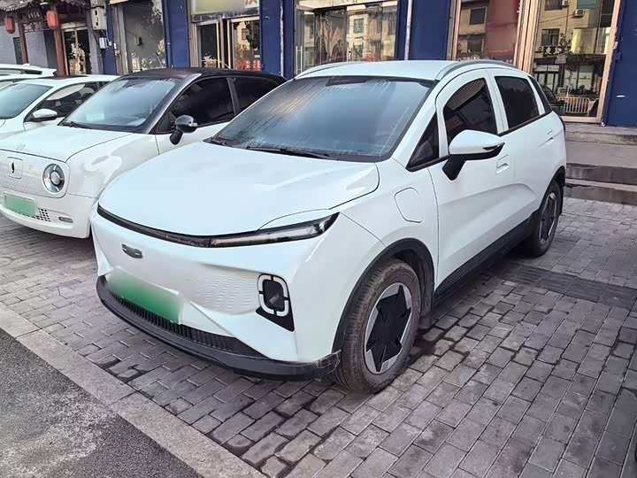 Фото 2 - Geely Geometry E Firefly