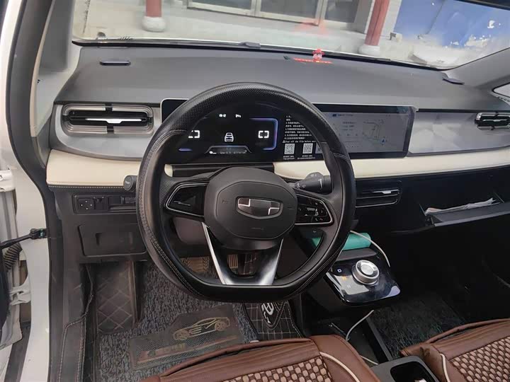 Фото 3 - Geely Geometry E Firefly