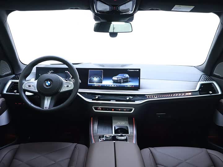 Фото 13 - BMW X5