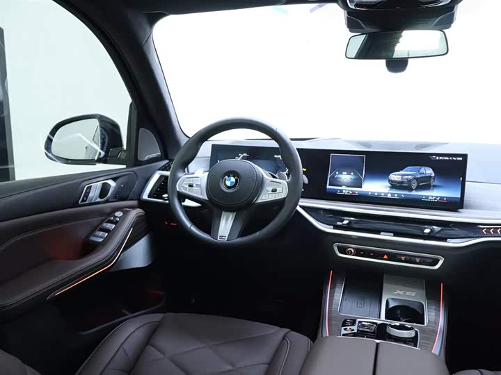 Фото 14 - BMW X5