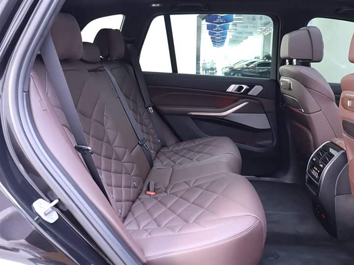 Фото 22 - BMW X5