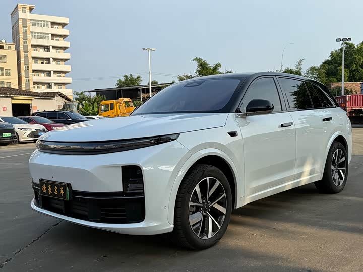 Фото 2 - LiXiang L7