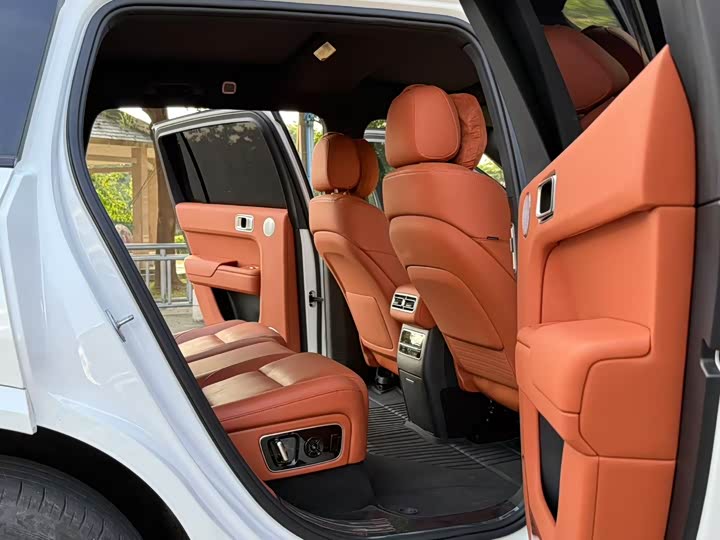 Фото 9 - LiXiang L7