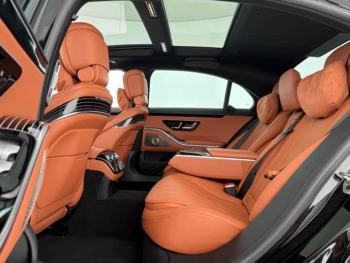 Фото 11 - Mercedes-Benz S-Class