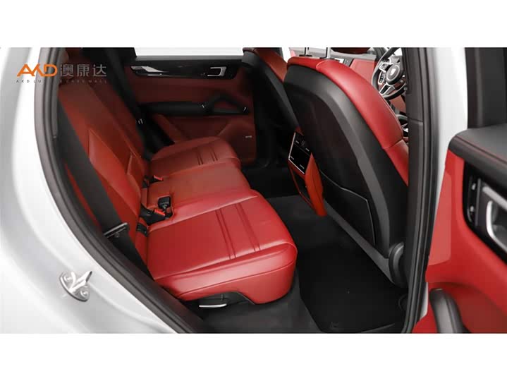 Фото 8 - Porsche Cayenne