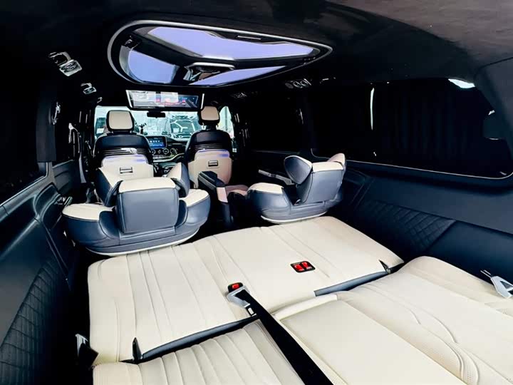 Фото 12 - Mercedes-Benz Vito