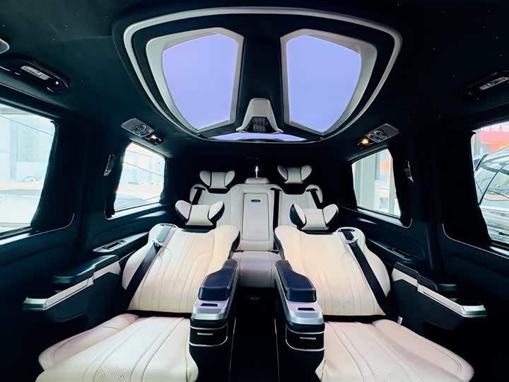 Фото 13 - Mercedes-Benz Vito