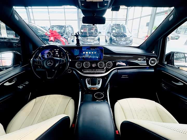 Фото 8 - Mercedes-Benz Vito