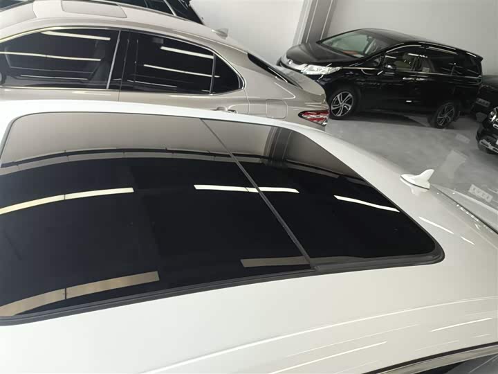 Фото 31 - Audi A4L