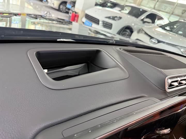 Фото 4 - Mercedes-Benz S-Class