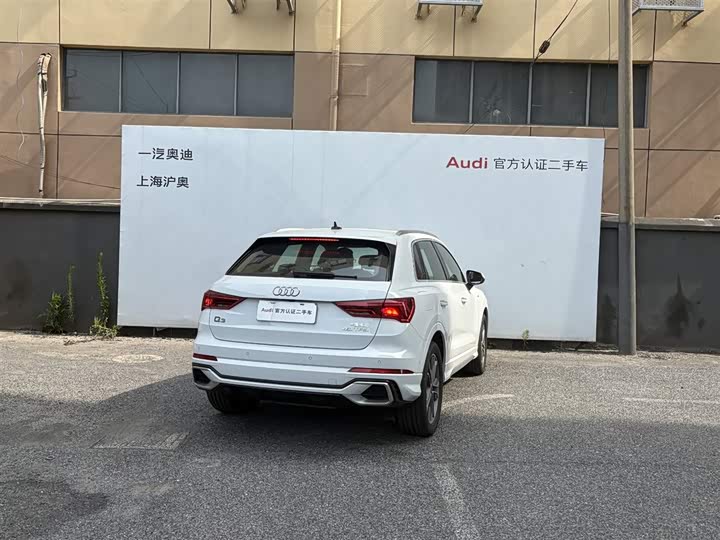 Фото 2 - Audi Q3