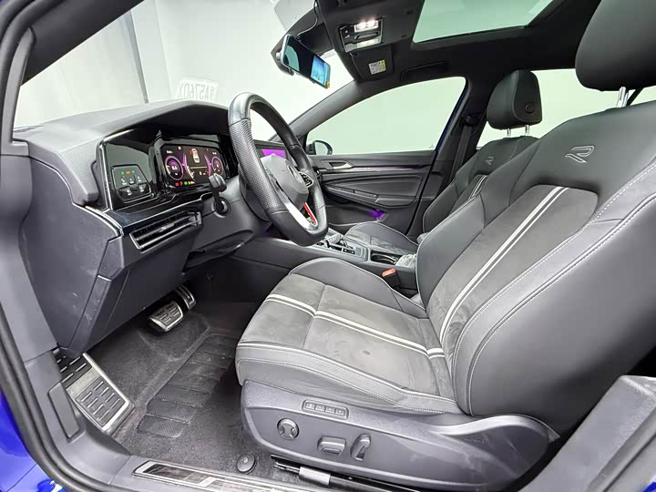 Фото 6 - Volkswagen Golf