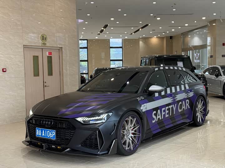 Фото 1 - Audi RS 6