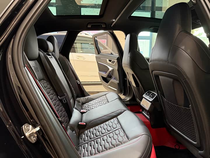 Фото 14 - Audi RS 6