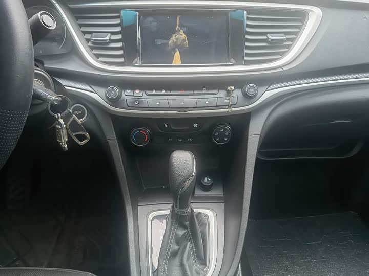 Фото 10 - Buick Excelle GT