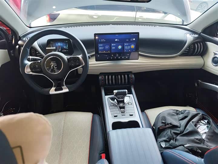 Фото 10 - BYD Yuan Plus