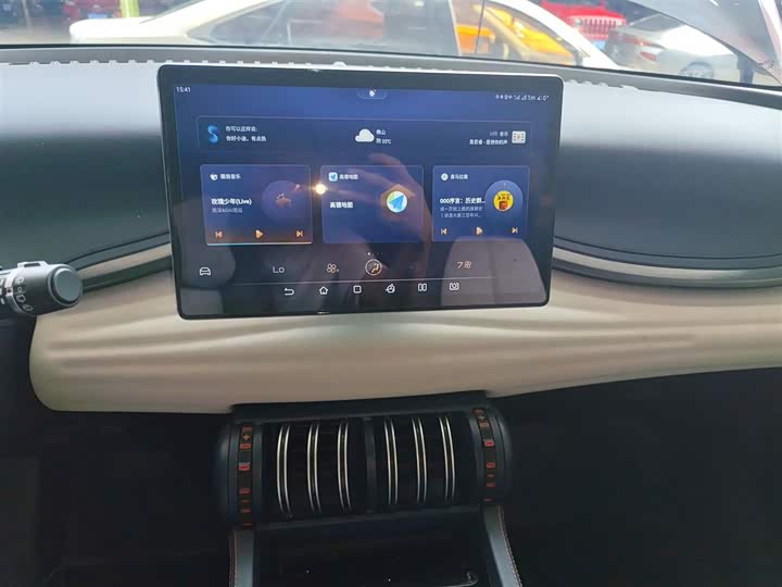 Фото 13 - BYD Yuan Plus