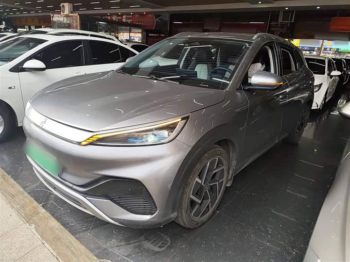 Фото 2 - BYD Yuan Plus