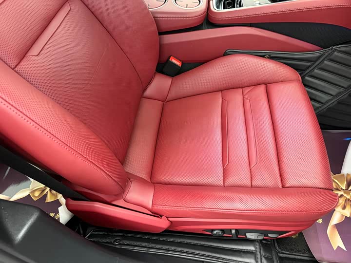 Фото 9 - Porsche Panamera