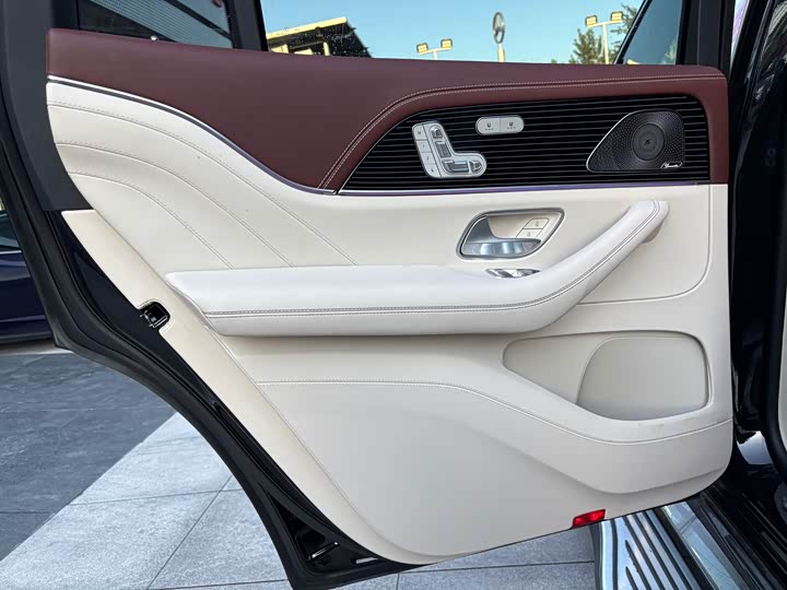 Фото 14 - Mercedes-Benz Maybach GLS