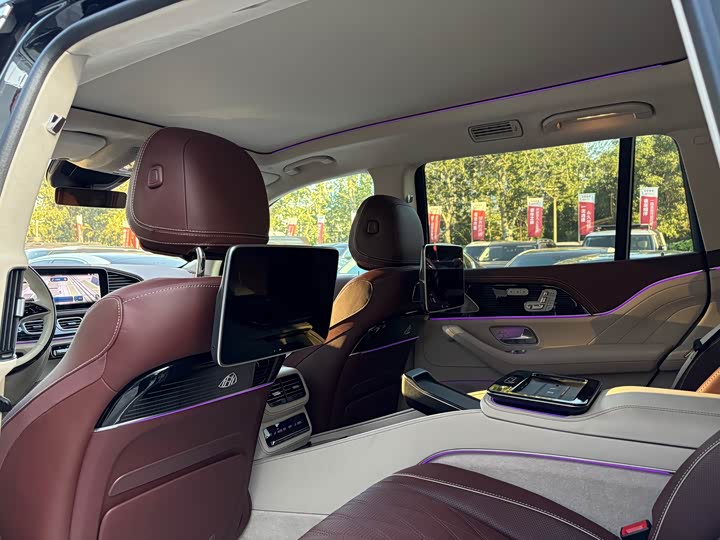 Фото 16 - Mercedes-Benz Maybach GLS