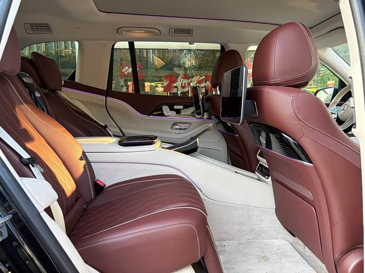 Фото 18 - Mercedes-Benz Maybach GLS