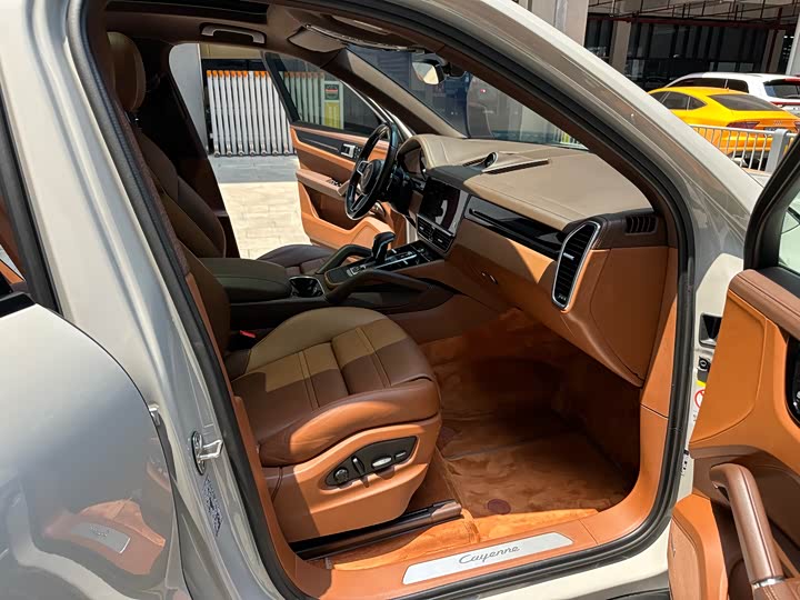 Фото 17 - Porsche Cayenne Hybrid
