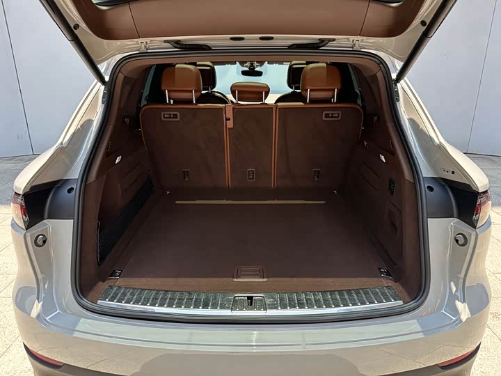 Фото 19 - Porsche Cayenne Hybrid