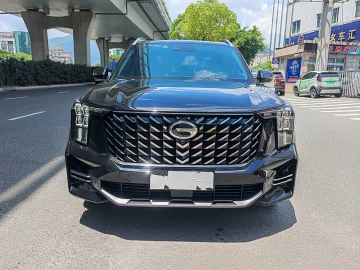 Фото 2 - GAC Trumpchi GS8